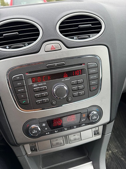 Ford Focus 16 of 21