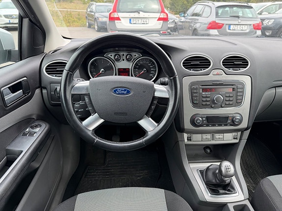 Ford Focus 14 of 21