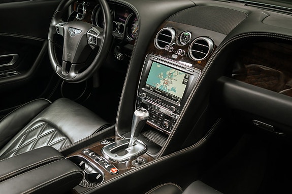 Bentley Continental GT 17 of 17