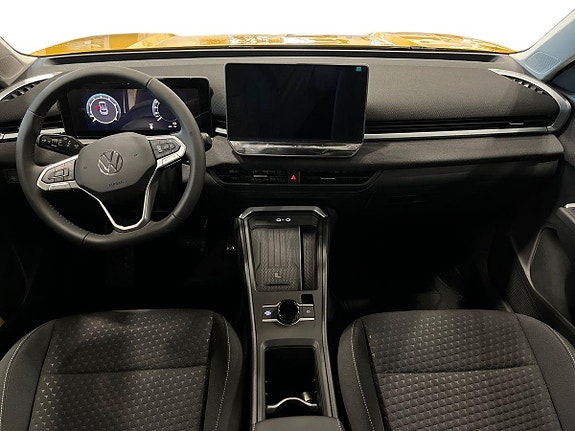 Volkswagen T-Roc 6 of 9