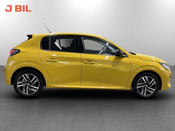 Peugeot 208 13 of 15