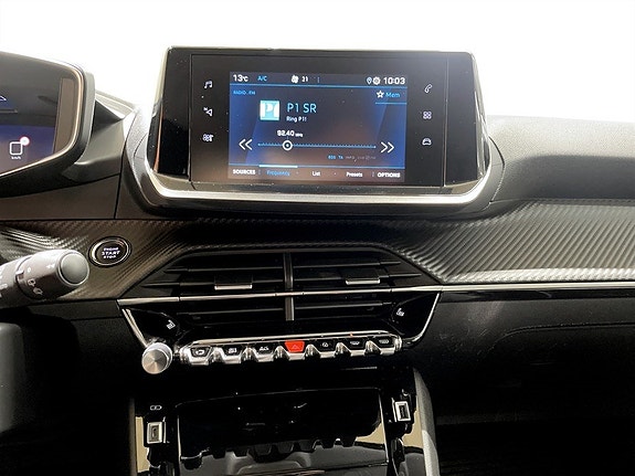 Peugeot 208 9 of 15