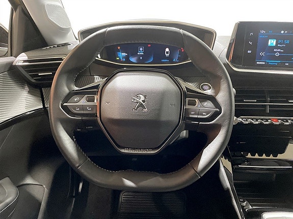 Peugeot 208 7 of 15