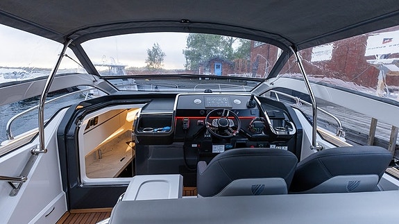 Fairline F//Line 33 - 2022 12 of 30