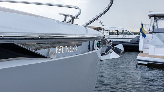Fairline F//Line 33 - 2022 25 of 30
