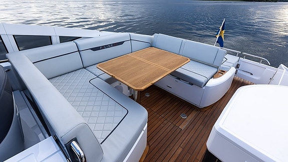 Fairline F//Line 33 - 2022 4 of 30