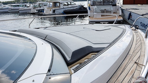 Fairline F//Line 33 - 2022 22 of 30