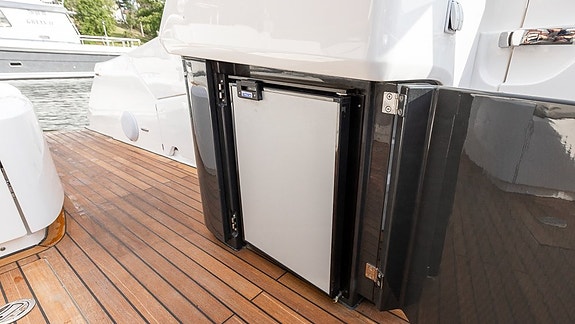 Fairline F//Line 33 - 2022 29 of 30