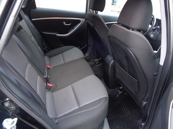 Hyundai i30 8 of 11
