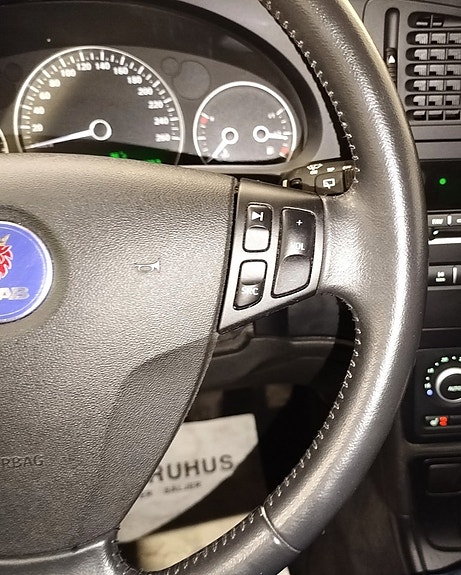 Saab 9-5 16 of 27