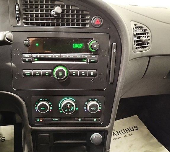 Saab 9-5 18 of 27