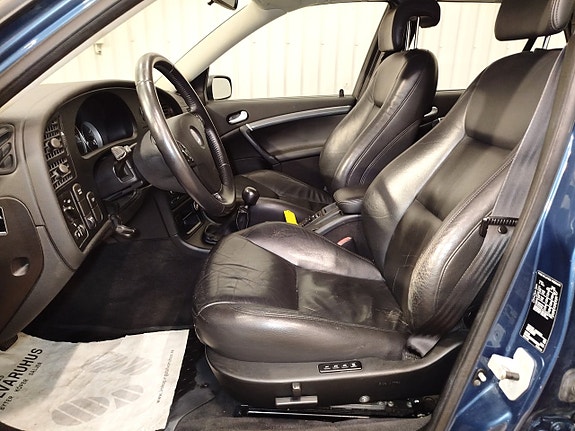 Saab 9-5 13 of 27