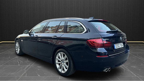 BMW 530xd 3 of 5