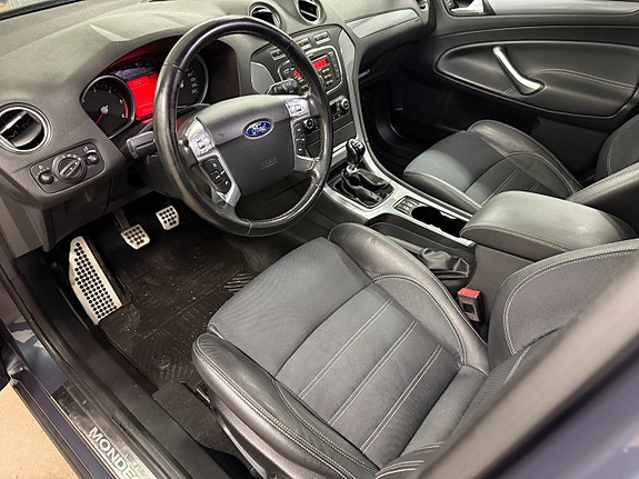 Ford Mondeo 12 of 19