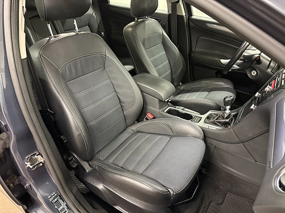 Ford Mondeo 10 of 19