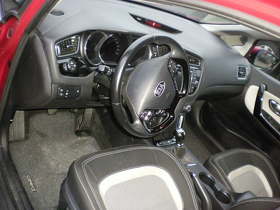 Kia Ceed 7 of 11
