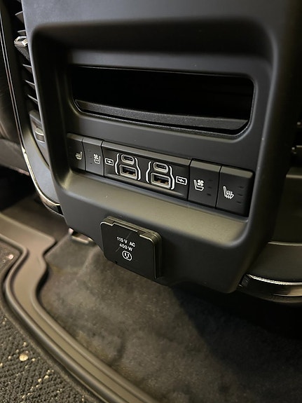Dodge RAM 1500 11 of 16