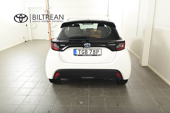 Toyota Yaris 4 of 15