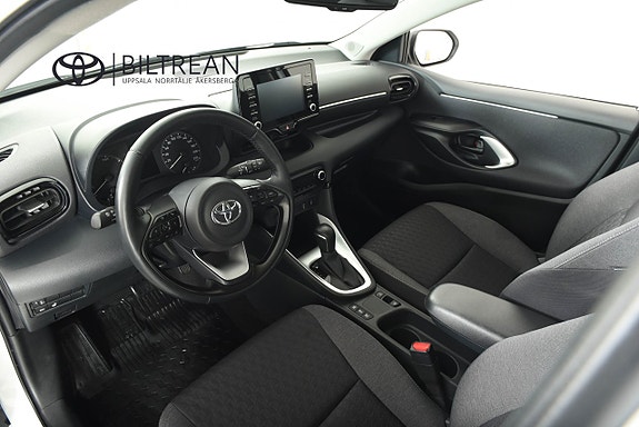 Toyota Yaris 6 of 15