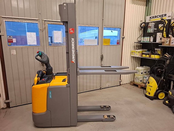 Jungheinrich ERC214 Ledstaplare