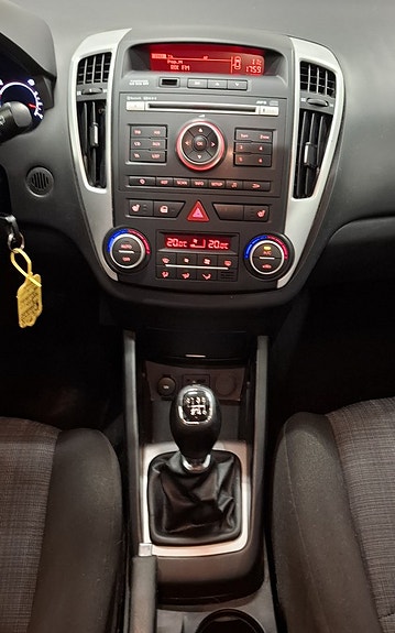 Kia Ceed 24 of 24