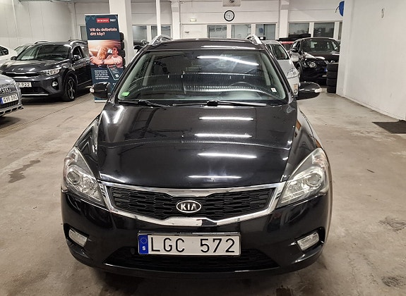 Kia Ceed 8 of 24