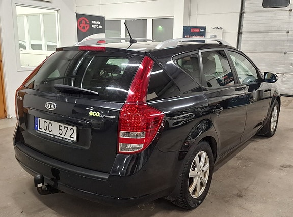 Kia Ceed 4 of 24