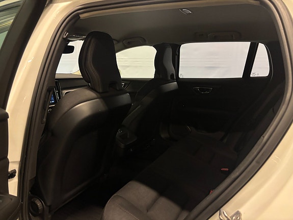 Volvo V60 15 of 25