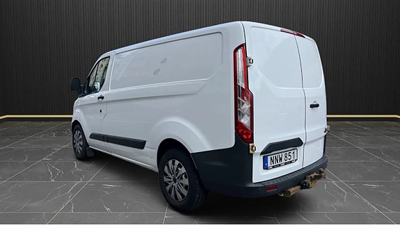 Ford Transit Custom 3 of 5