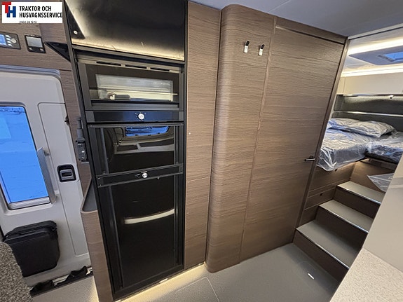 Adria SUPERSONIC 780 SL - Mercedes Benz 18 of 21