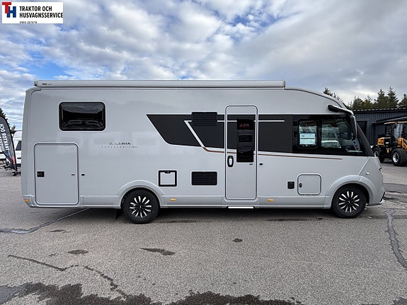 Adria SUPERSONIC 780 SL - Mercedes Benz 8 of 21