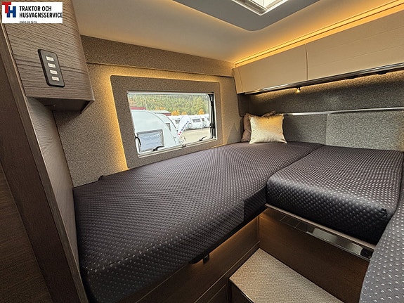 Adria SUPERSONIC 780 SL - Mercedes Benz 21 of 21