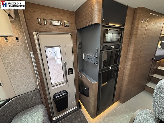 Adria SUPERSONIC 780 SL - Mercedes Benz 14 of 21
