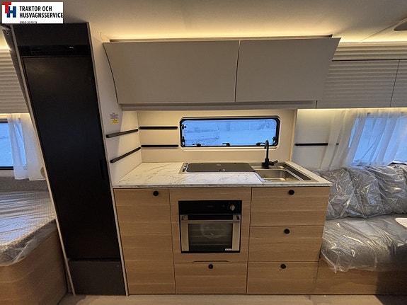 Adria ADORA 663 UT 11 of 21