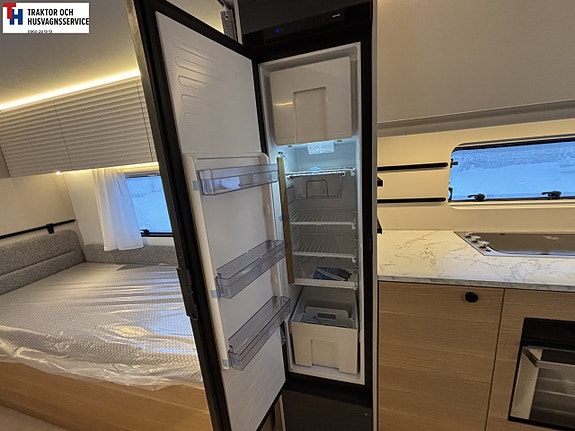 Adria ADORA 663 UT 13 of 21