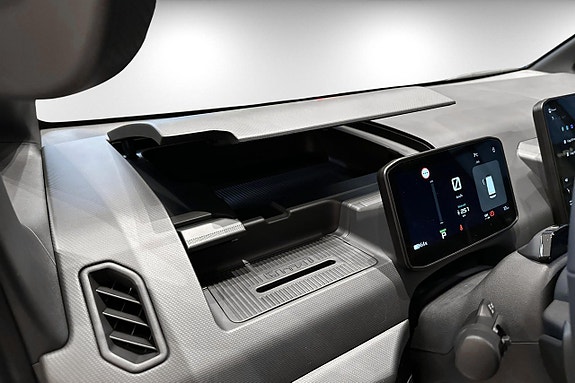 Kia PV5 16 of 28