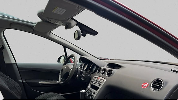 Peugeot 308 SW 6 of 8