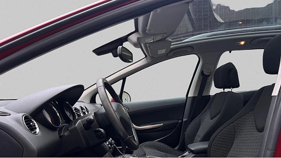 Peugeot 308 SW 5 of 5