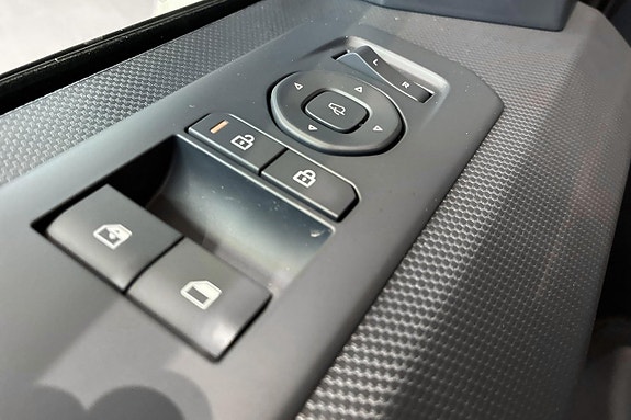 Kia PV5 20 of 24