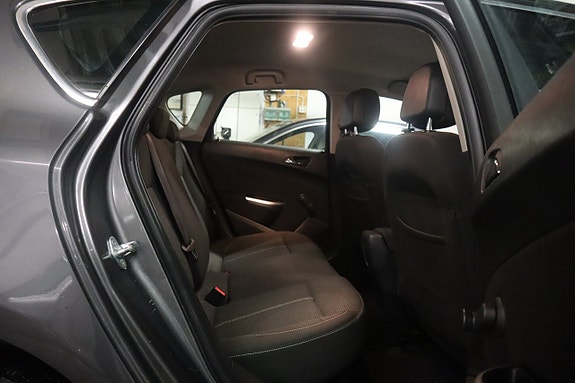 Opel Astra 11 of 15