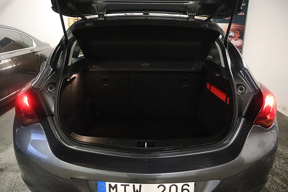 Opel Astra 10 of 15