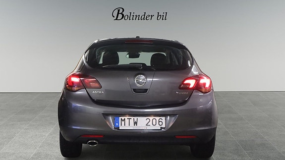 Opel Astra 6 of 15