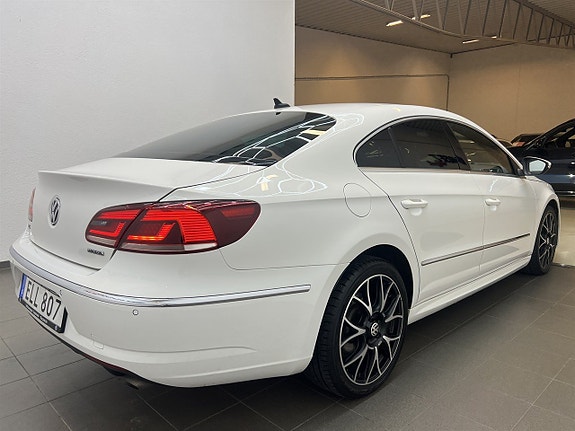 Volkswagen CC 3 of 5