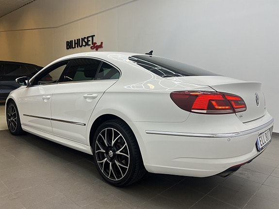 Volkswagen CC 4 of 5