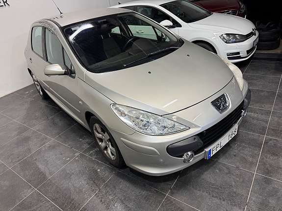 Peugeot 307 4 of 22