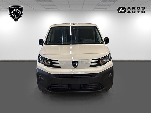 Peugeot Partner 2 of 13