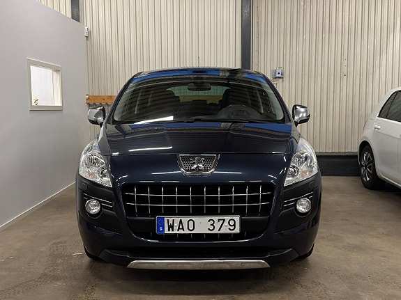 Peugeot 3008 3 of 5
