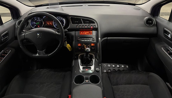 Peugeot 3008 10 of 18