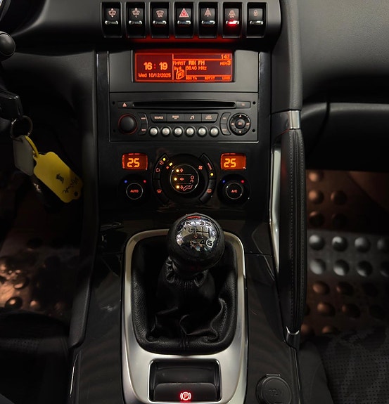 Peugeot 3008 14 of 18