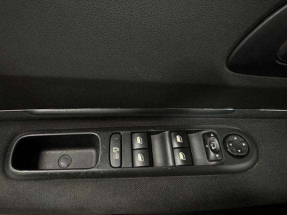 Peugeot 3008 13 of 18